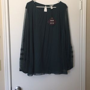 Green top w/ sheer arms